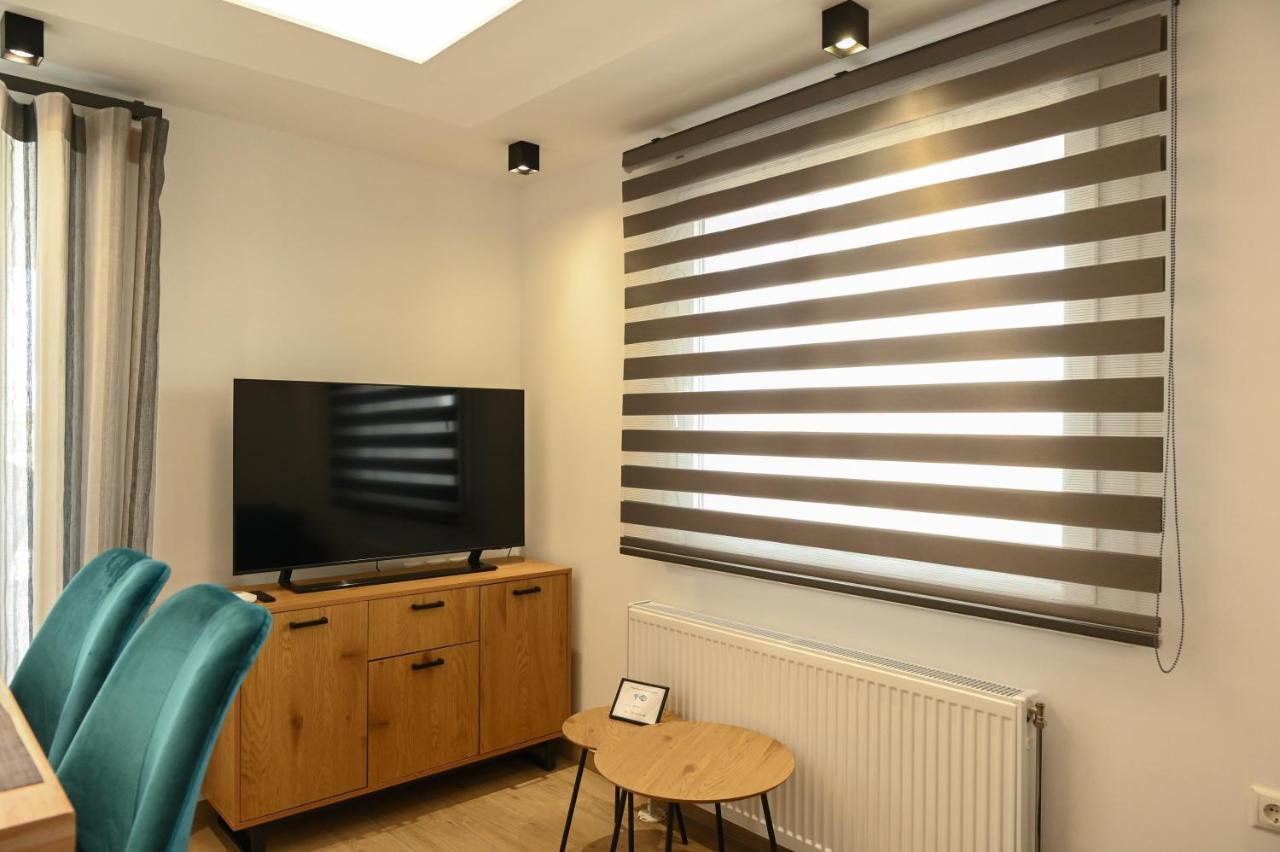 Larisa Hospitality I - Roof Top Apartment - With Free Parking Exterior photo