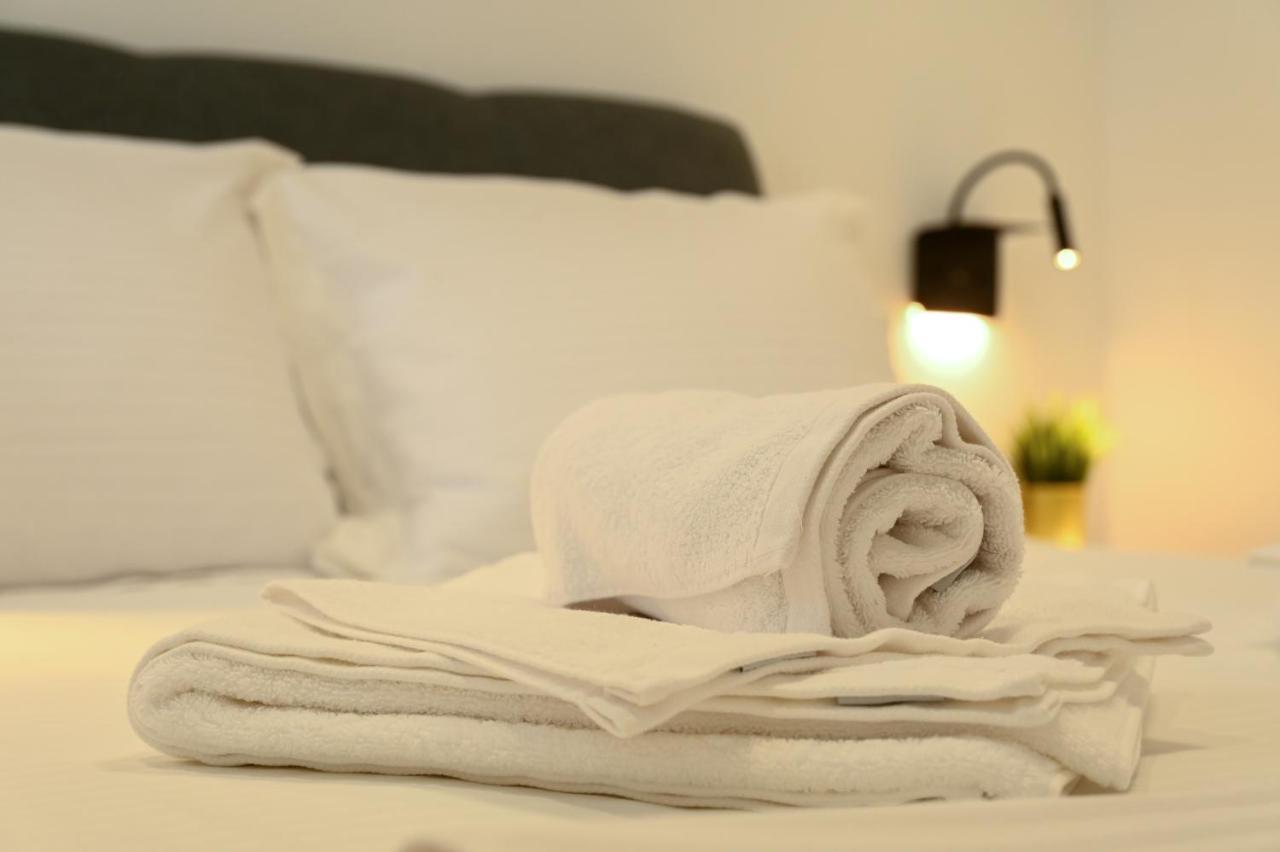 Larisa Hospitality I - Roof Top Apartment - With Free Parking Exterior photo
