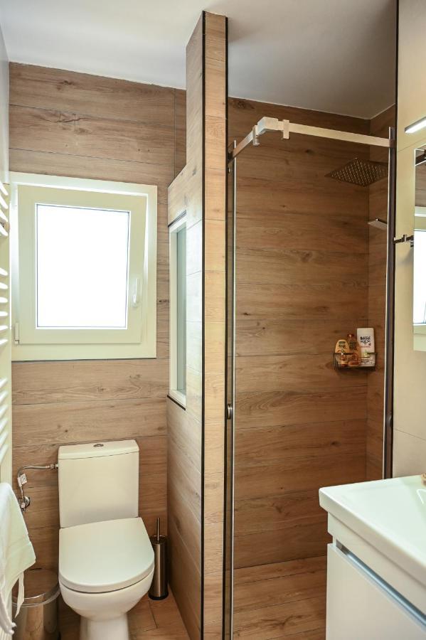 Larisa Hospitality I - Roof Top Apartment - With Free Parking Exterior photo